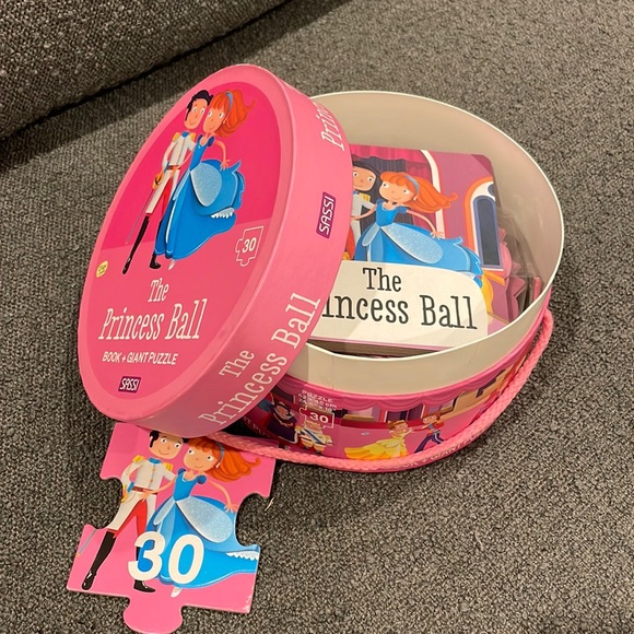 NEW Sassi - Princess Ball Book and Giant Puzzle Set, 30 pcs for 3+ - Picture 10 of 10